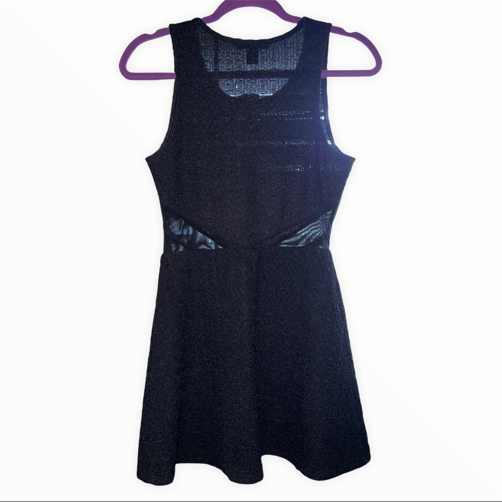 🐬Forever 21 mesh sides dress🐬
